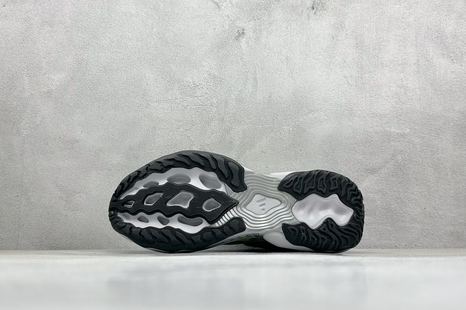 240 AdidCLIMACOOL XLG 4.0 复古休闲老爹鞋  JQ4940