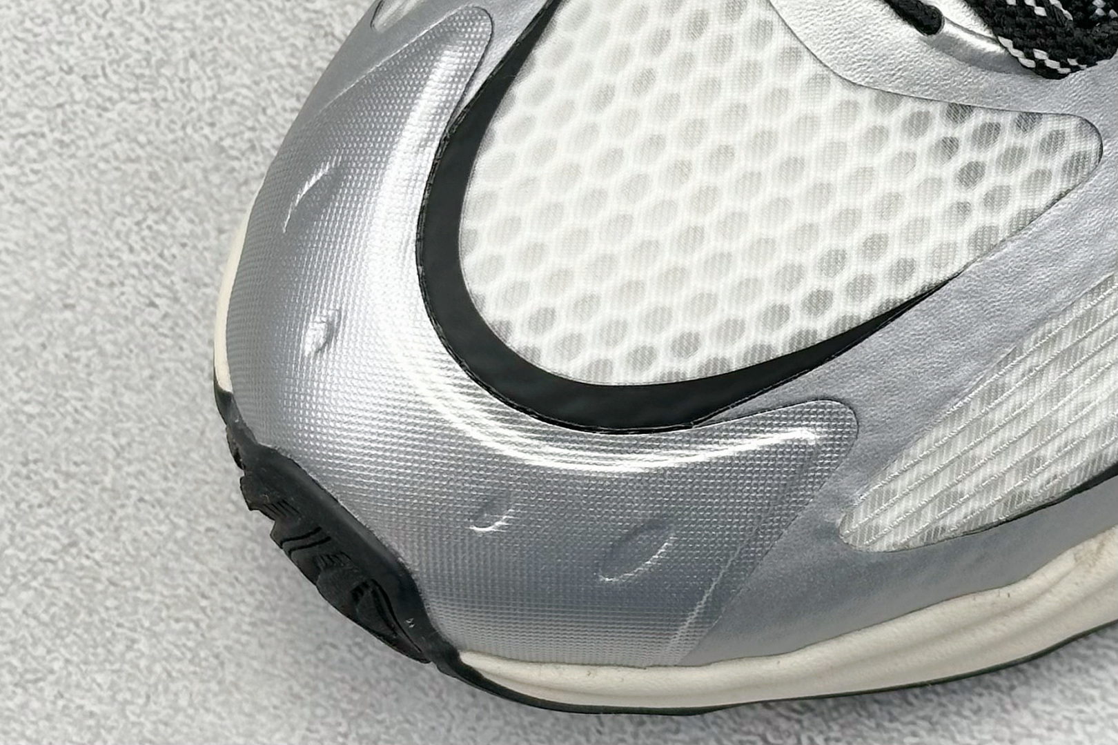 240 AdidCLIMACOOL XLG 4.0 复古休闲老爹鞋  JQ4941