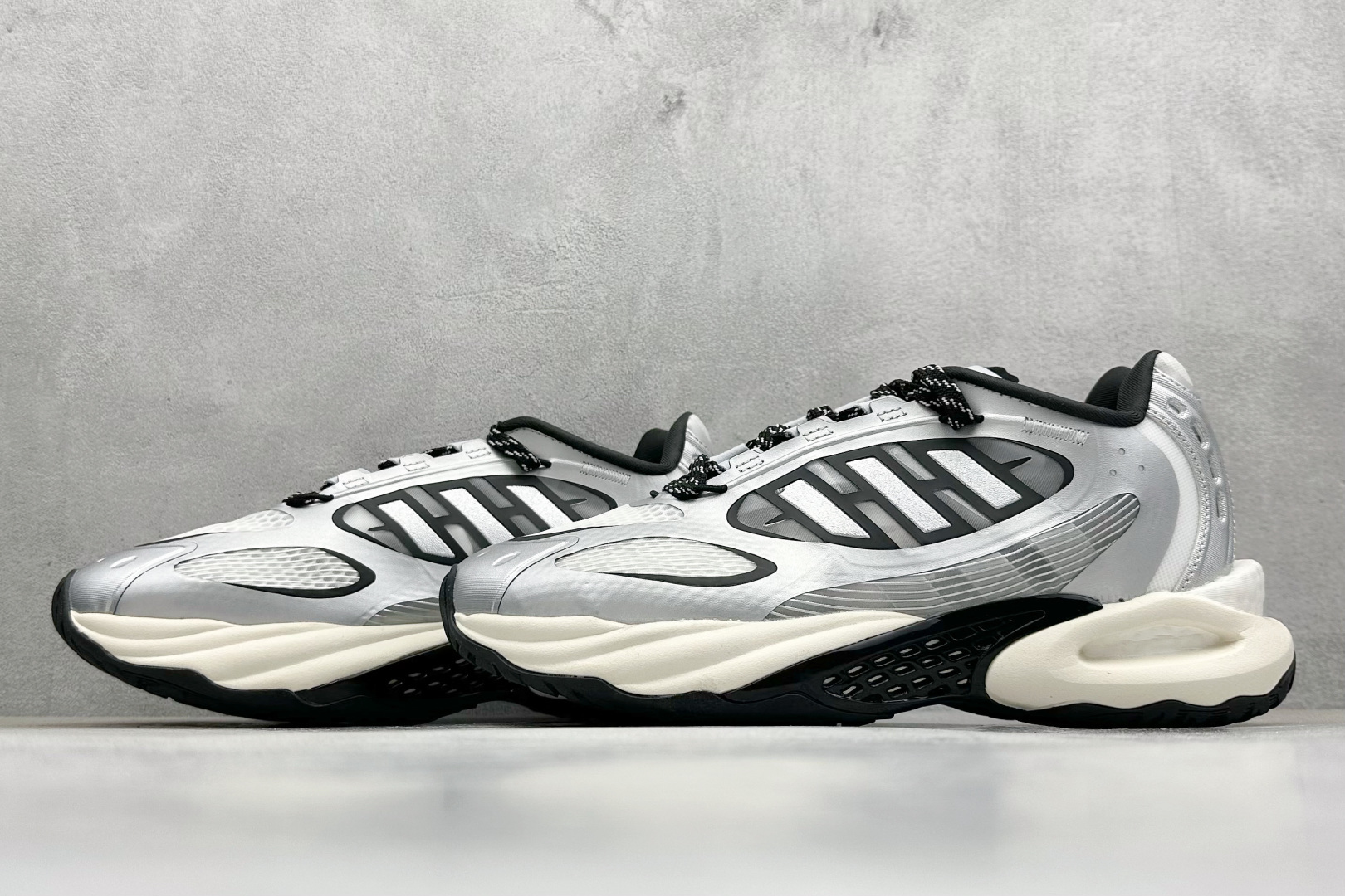 240 AdidCLIMACOOL XLG 4.0 复古休闲老爹鞋  JQ4941