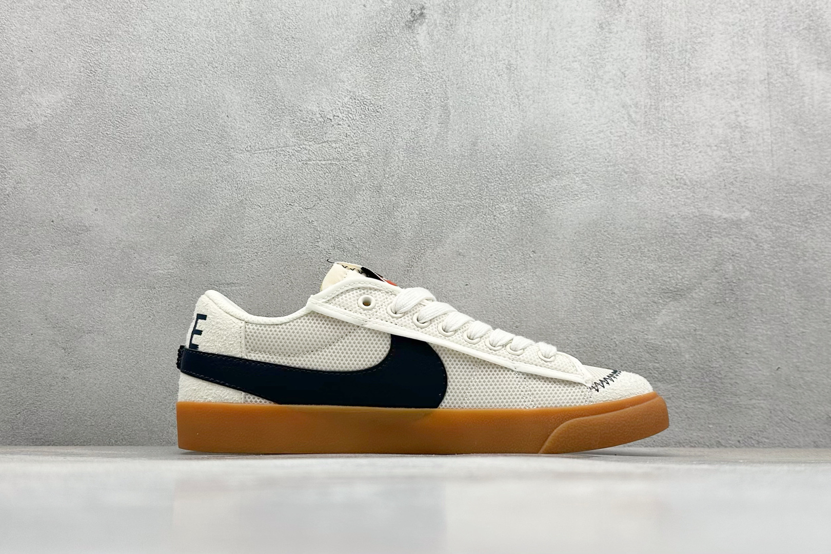 150 NIke Blazer Mid‘77 Jumbo 经典百搭低帮开拓者休闲运动板鞋 DQ1470-107-Chinese UA Cheap High Quatity Brand Clothes Bags handbags Sneakers wholesale wholesaler seller from China Factory suppliers Fashion Clothing Shoes best Quality Beautiful Price 150 NIke Blazer Mid‘77 Jumbo 经典百搭低帮开拓者休闲运动板鞋 DQ1470-107