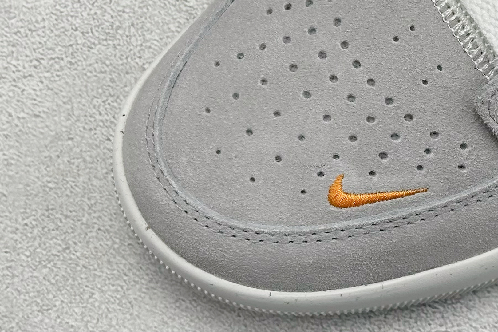 160 FS版 Nike SB Force 58 硫化杯底 传统篮球风格 Nike SB Force 58 男/女滑板鞋 DV5477-007