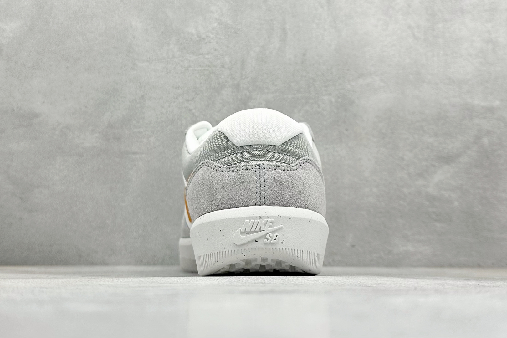 160 FS版 Nike SB Force 58 硫化杯底 传统篮球风格 Nike SB Force 58 男/女滑板鞋 DV5477-007