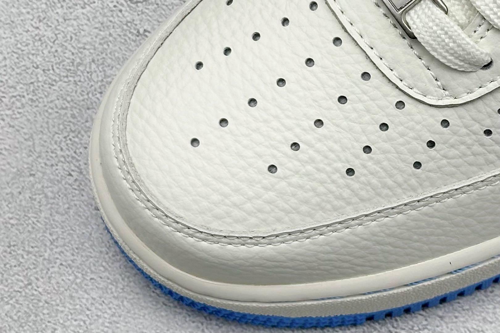 260 SC版Nike Air Force 1'07 Low LV联名 奶白霜蓝 空军一号低帮休闲板鞋 LW9279-017-Chinese UA Cheap High Quatity Brand Clothes Bags handbags Sneakers wholesale wholesaler seller from China Factory suppliers Fashion Clothing Shoes best Quality Beautiful Price 260 SC版Nike Air Force 1'07 Low LV联名 奶白霜蓝 空军一号低帮休闲板鞋 LW9279-017