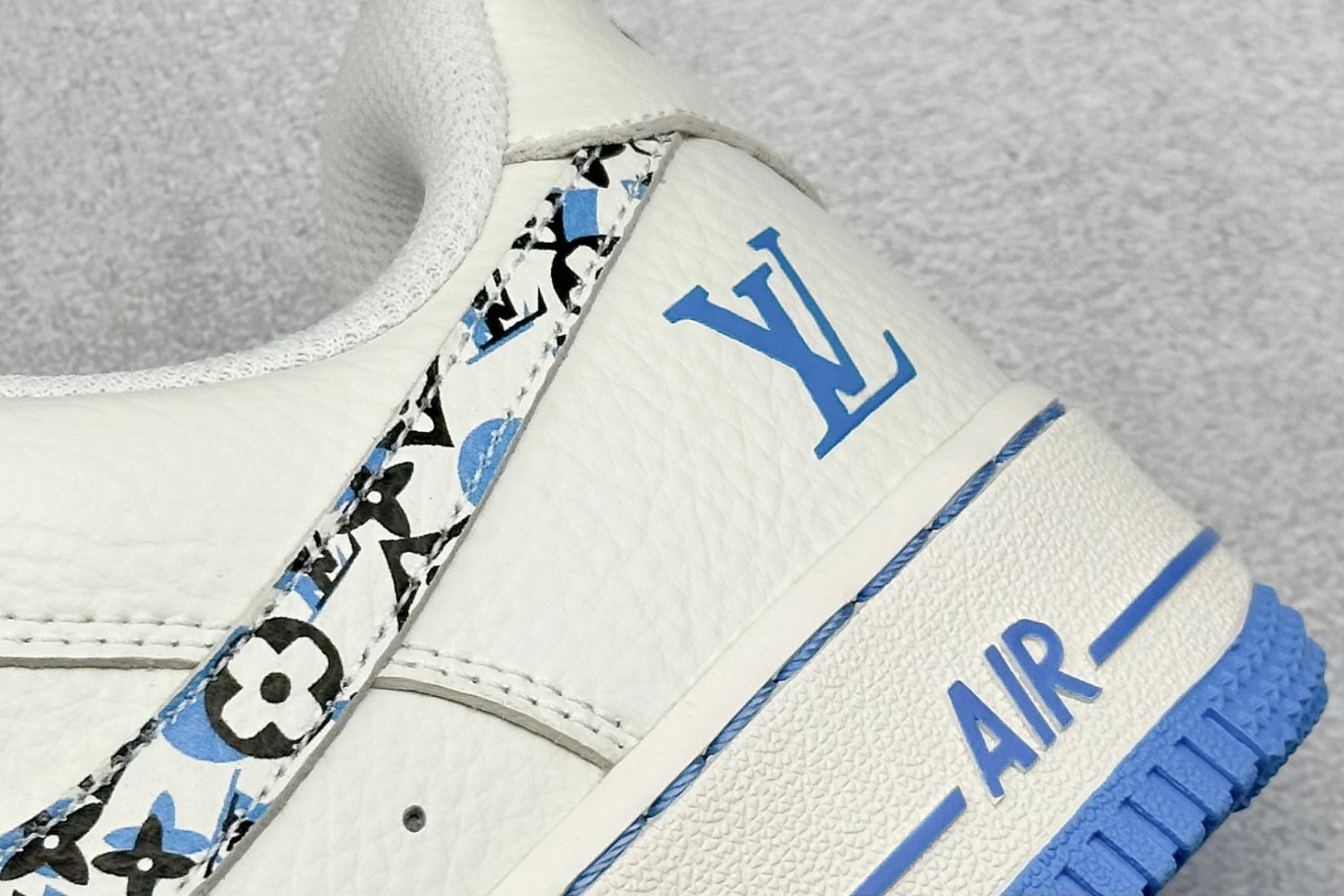 260 SC版Nike Air Force 1'07 Low LV联名 奶白霜蓝 空军一号低帮休闲板鞋 LW9279-017-Chinese UA Cheap High Quatity Brand Clothes Bags handbags Sneakers wholesale wholesaler seller from China Factory suppliers Fashion Clothing Shoes best Quality Beautiful Price 260 SC版Nike Air Force 1'07 Low LV联名 奶白霜蓝 空军一号低帮休闲板鞋 LW9279-017