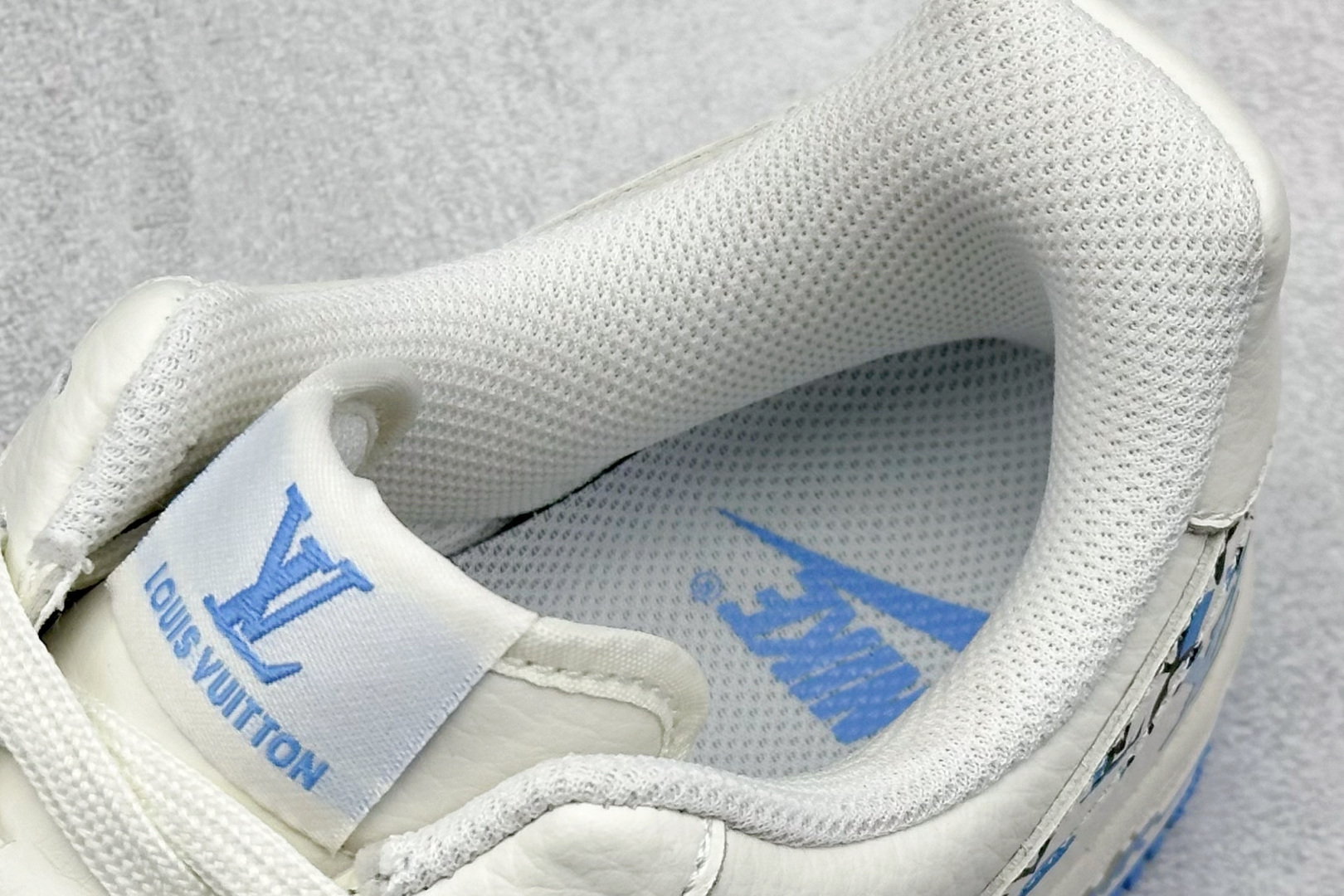 260 SC版Nike Air Force 1'07 Low LV联名 奶白霜蓝 空军一号低帮休闲板鞋 LW9279-017-Chinese UA Cheap High Quatity Brand Clothes Bags handbags Sneakers wholesale wholesaler seller from China Factory suppliers Fashion Clothing Shoes best Quality Beautiful Price 260 SC版Nike Air Force 1'07 Low LV联名 奶白霜蓝 空军一号低帮休闲板鞋 LW9279-017