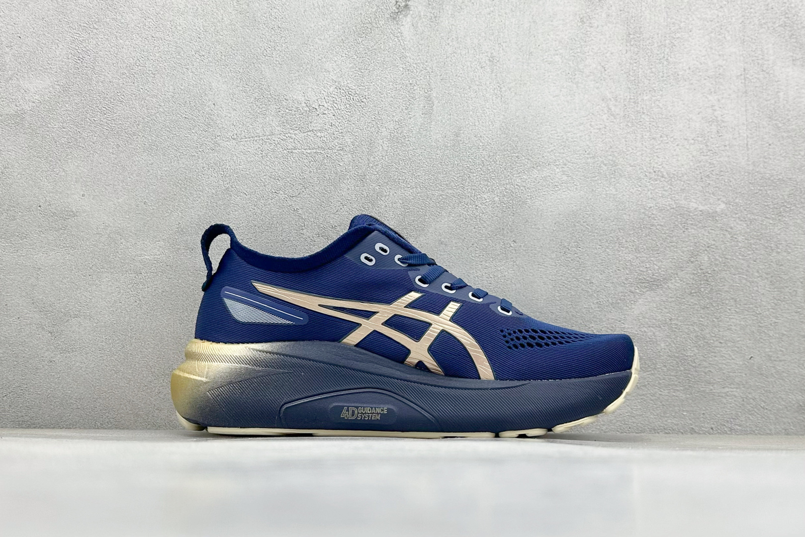 Asics Gel-Kayano 31 亚瑟士系列复古舒适织物休闲跑步鞋 1011B950-400