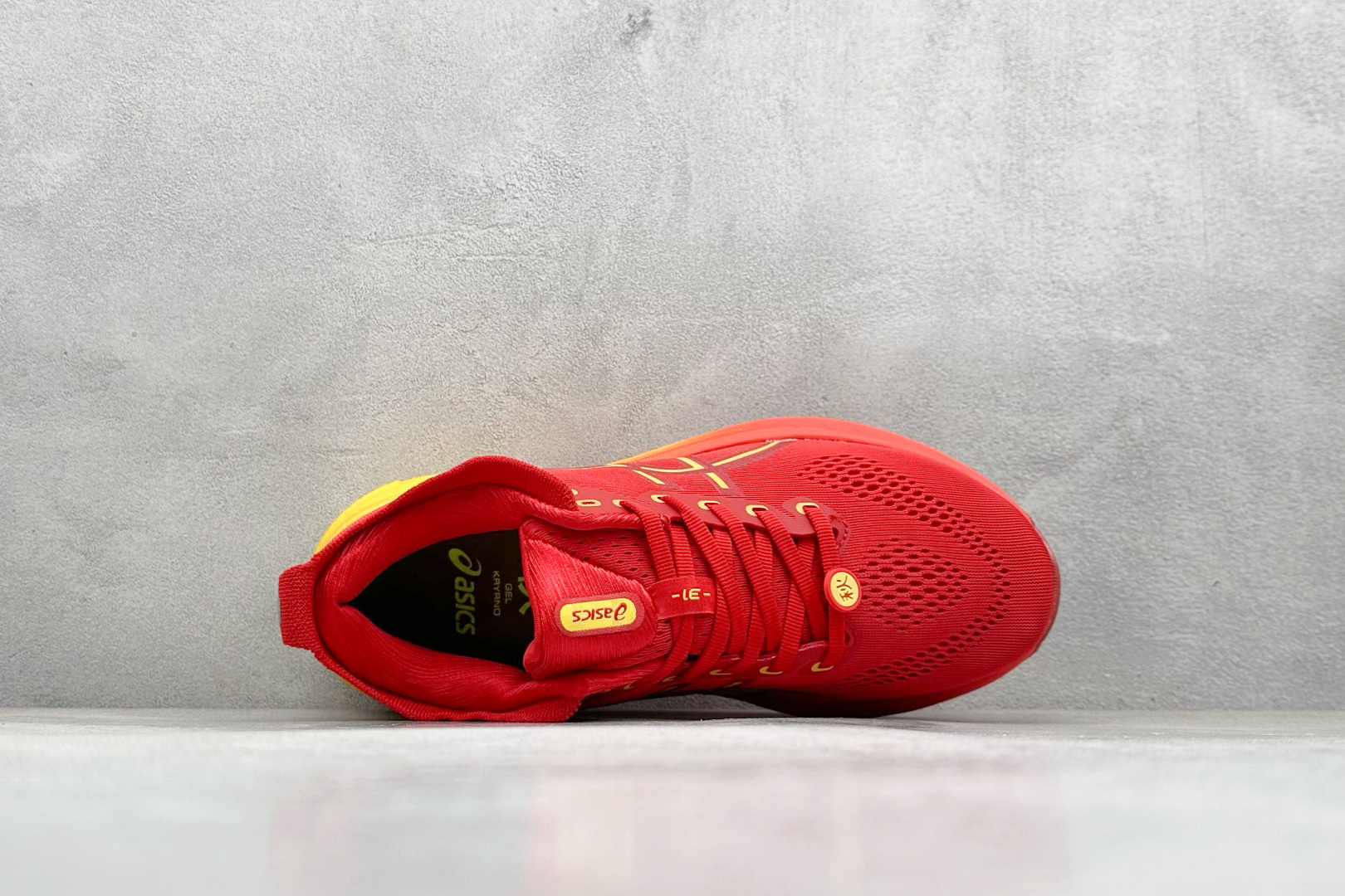 Asics Gel-Kayano 31 亚瑟士系列复古舒适织物休闲跑步鞋 1011C012-600