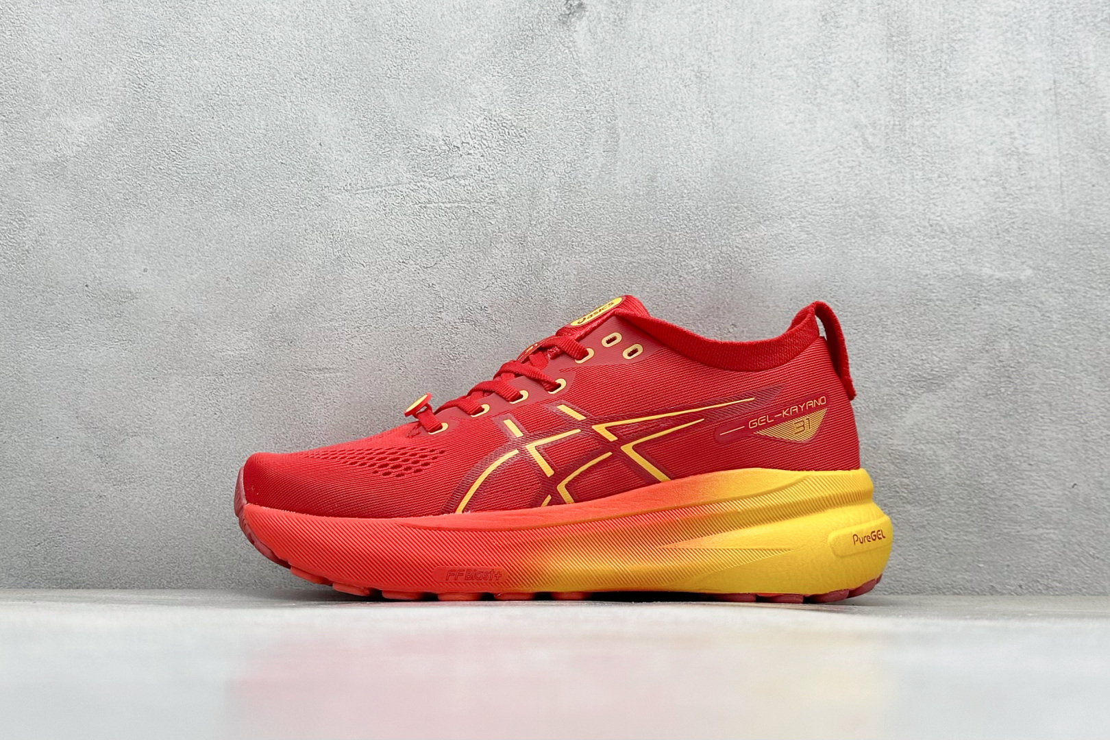 Asics Gel-Kayano 31 亚瑟士系列复古舒适织物休闲跑步鞋 1011C012-600