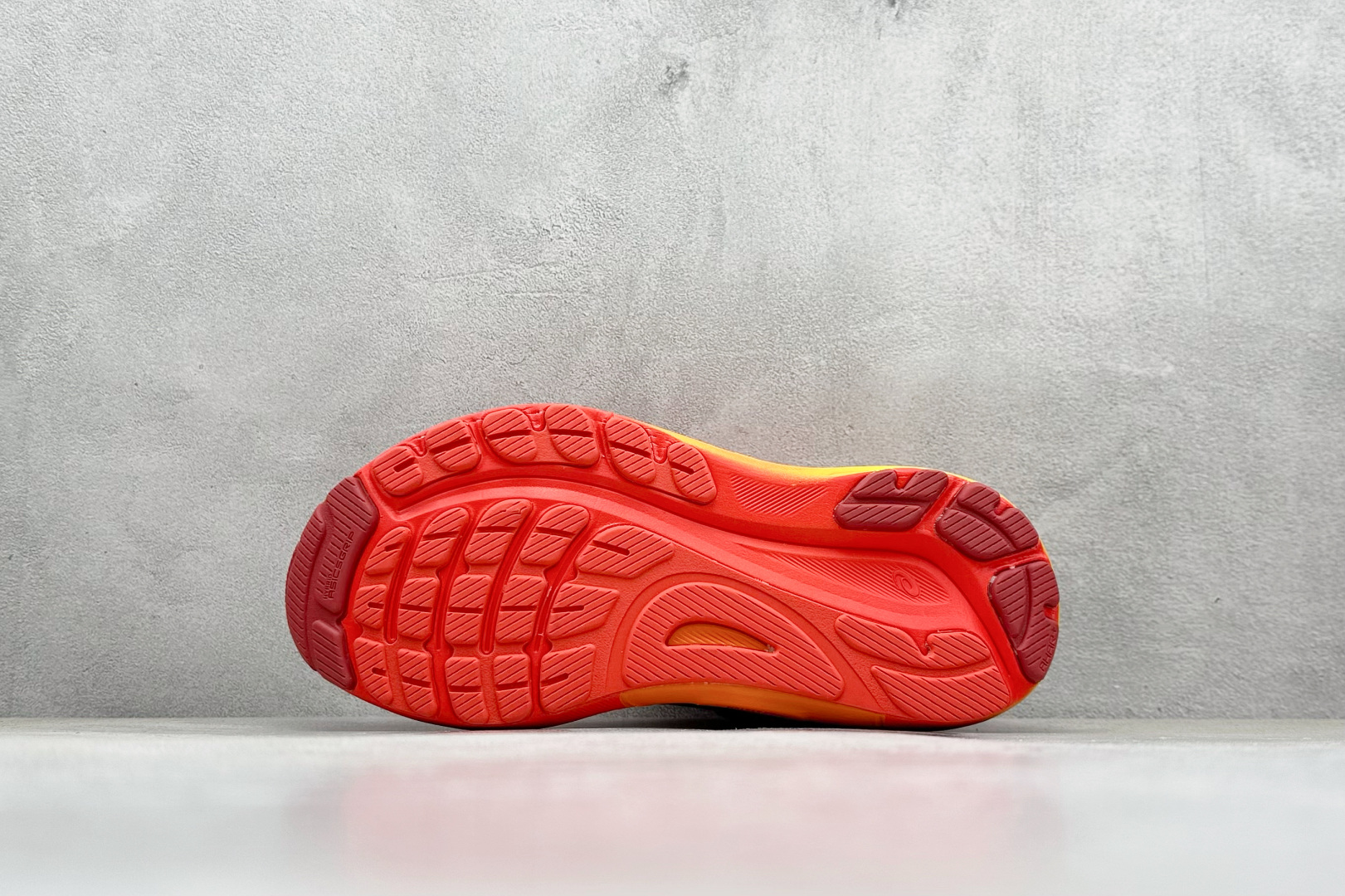 Asics Gel-Kayano 31 亚瑟士系列复古舒适织物休闲跑步鞋 1011C012-600