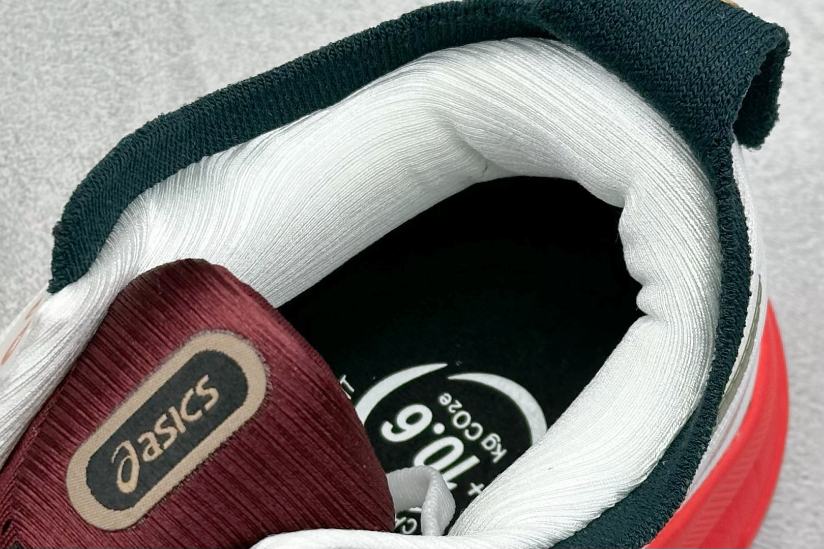 Asics Gel-Kayano 31 亚瑟士系列复古舒适织物休闲跑步鞋 1012B875-100