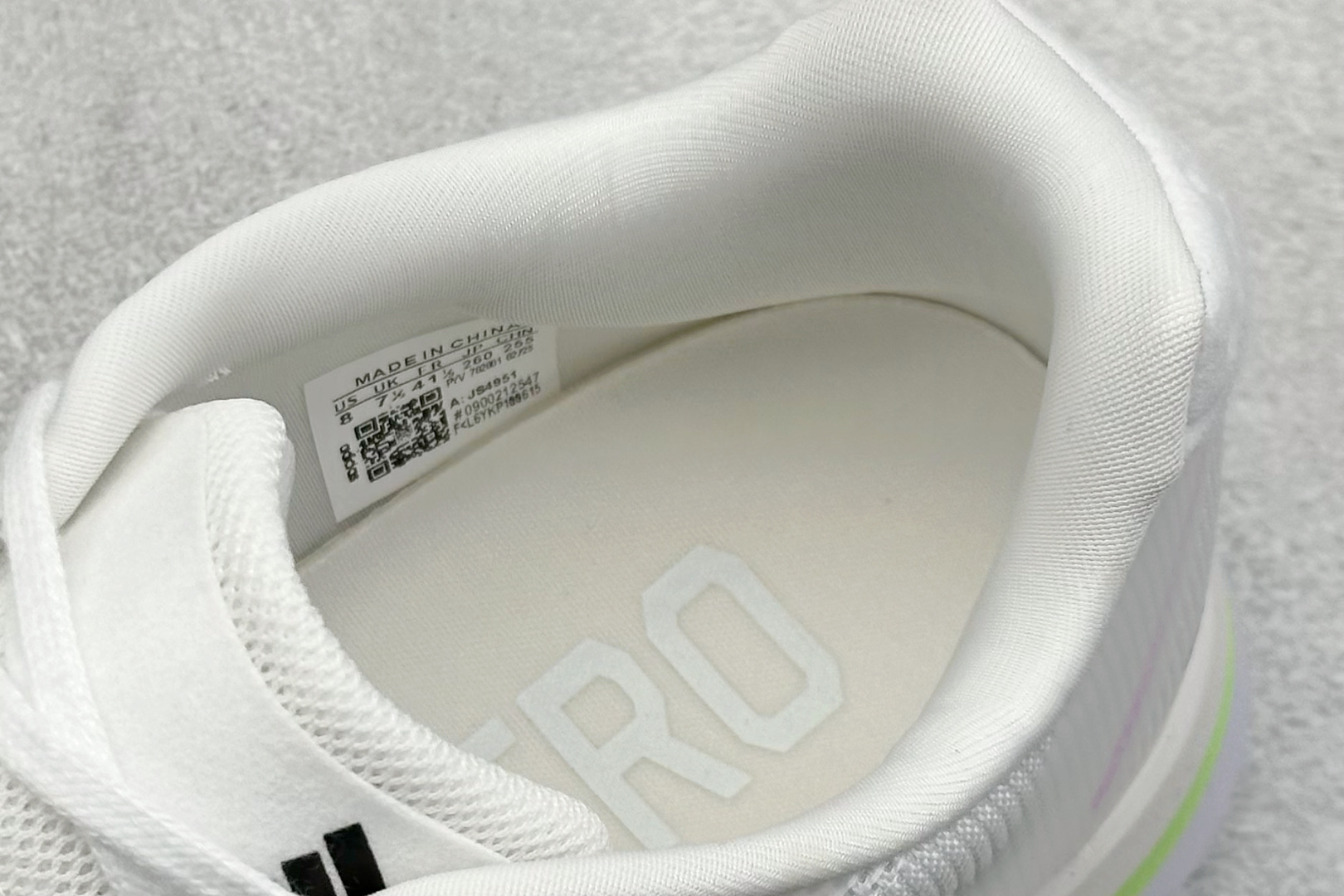 AdidAdizero Bost13 轻盈缓震透气跑步鞋 AdizeroBoston13跑鞋 JS4951