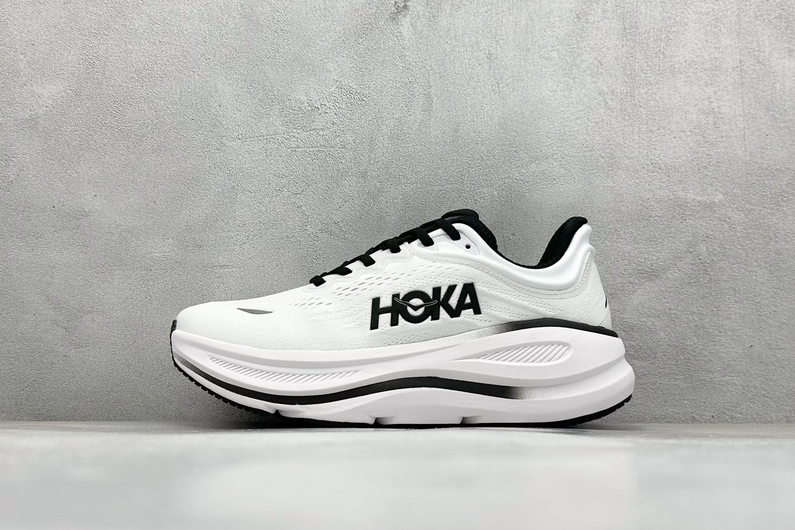 W版 HOKA ONE ONE Bondi 9 机能缓震跑鞋 1162011/WBLC