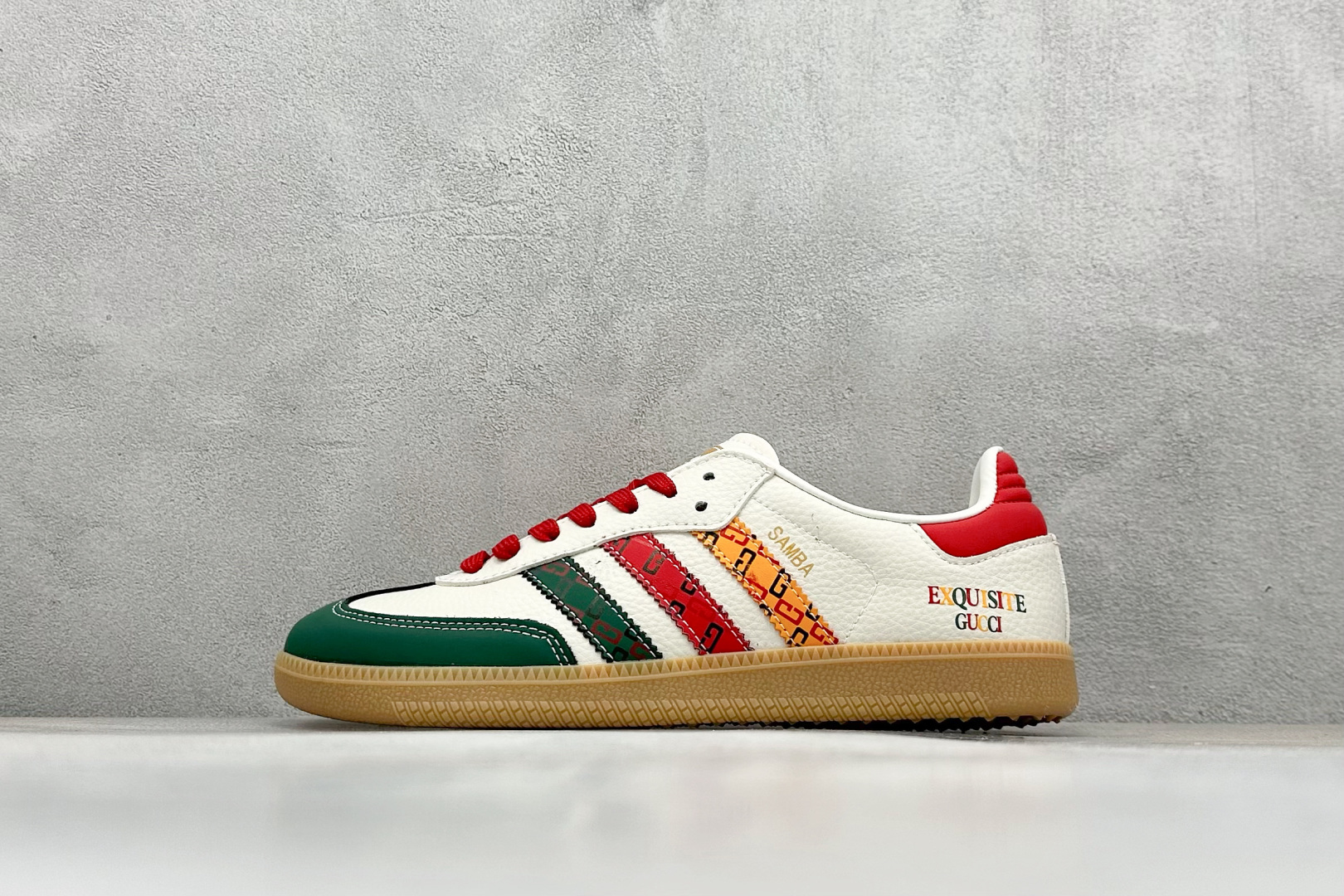 adidoriginals Samba x GUCCI 绿白红 桑巴舞系列复古经典轻便板鞋 DB0001