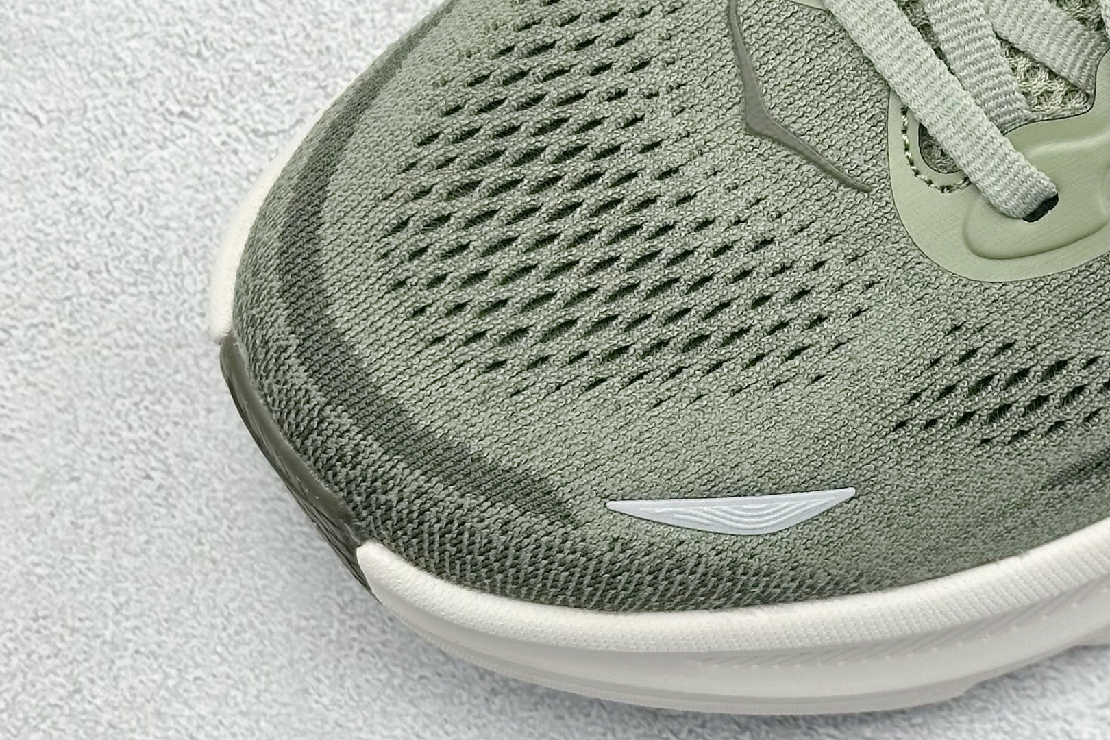  
RS版HOKA ONE ONE Bondi 9 舒适防滑耐磨低帮休闲跑步鞋 

货号：/SSSC
尺