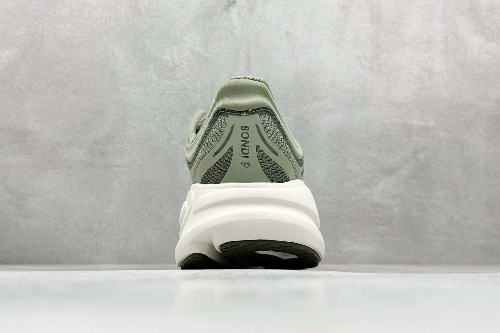  
RS版HOKA ONE ONE Bondi 9 舒适防滑耐磨低帮休闲跑步鞋 

货号：/SSSC
尺