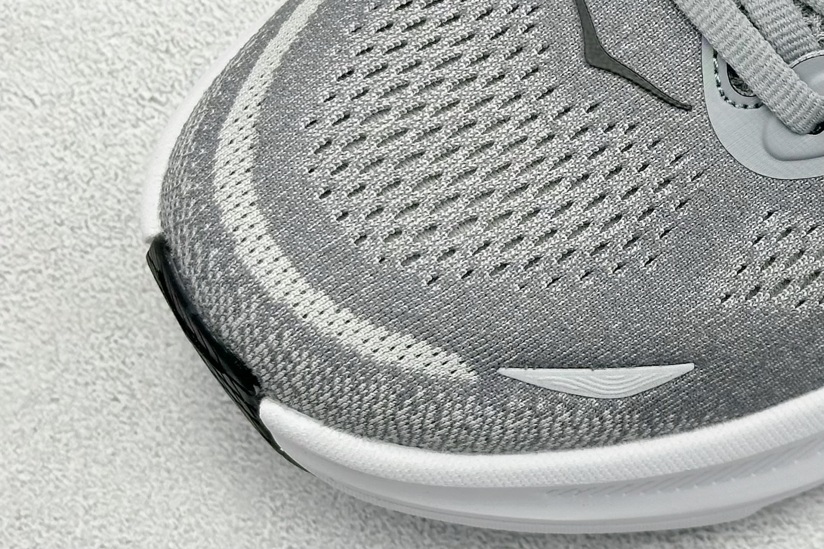  
RS版HOKA ONE ONE Bondi 9 舒适防滑耐磨低帮休闲跑步鞋 

货号：/GCTC
尺