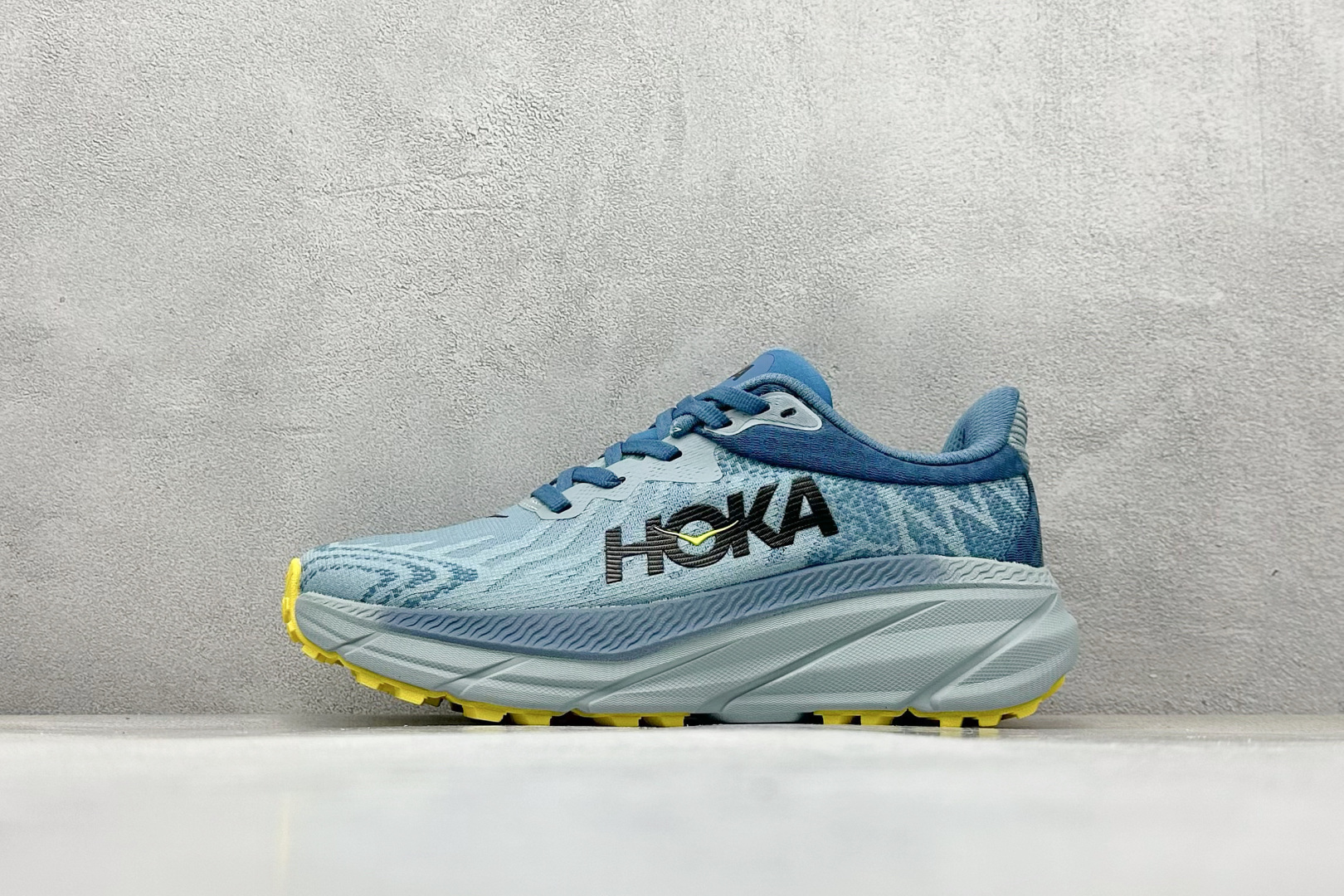 NO:341033,[Spot] Terminal store FS version HOKA ONE ONE Challenger ATR 7 running shoes series low top lightweight outdoor cross-country casual sports jogging shoes item number 1134499/SBE code 27, sports shoes series, sneakers19860909【現貨】 终端放店 FS版HOKA ONE ONE Challenger ATR 7 跑鞋系列低帮轻量户外越野休闲运动慢跑鞋 货号1134499/SBE 编码27,运动鞋系列,sneakers,Men's shoes