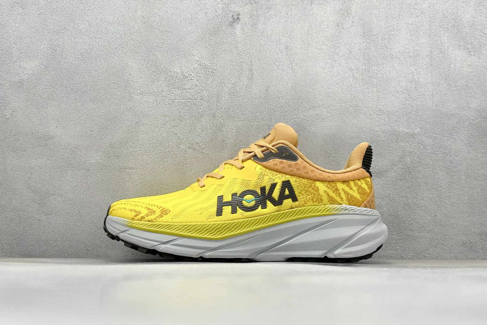 NO:341025,[Spot] Terminal store FS version HOKA ONE ONE Challenger ATR 7 running shoes series low top lightweight outdoor cross-country casual sports jogging shoes item number 1134497/FGY code 27, sports shoes series, sneakers19860909【現貨】 终端放店 FS版HOKA ONE ONE Challenger ATR 7 跑鞋系列低帮轻量户外越野休闲运动慢跑鞋 货号1134497/FGY 编码27,运动鞋系列,sneakers,Men's shoes