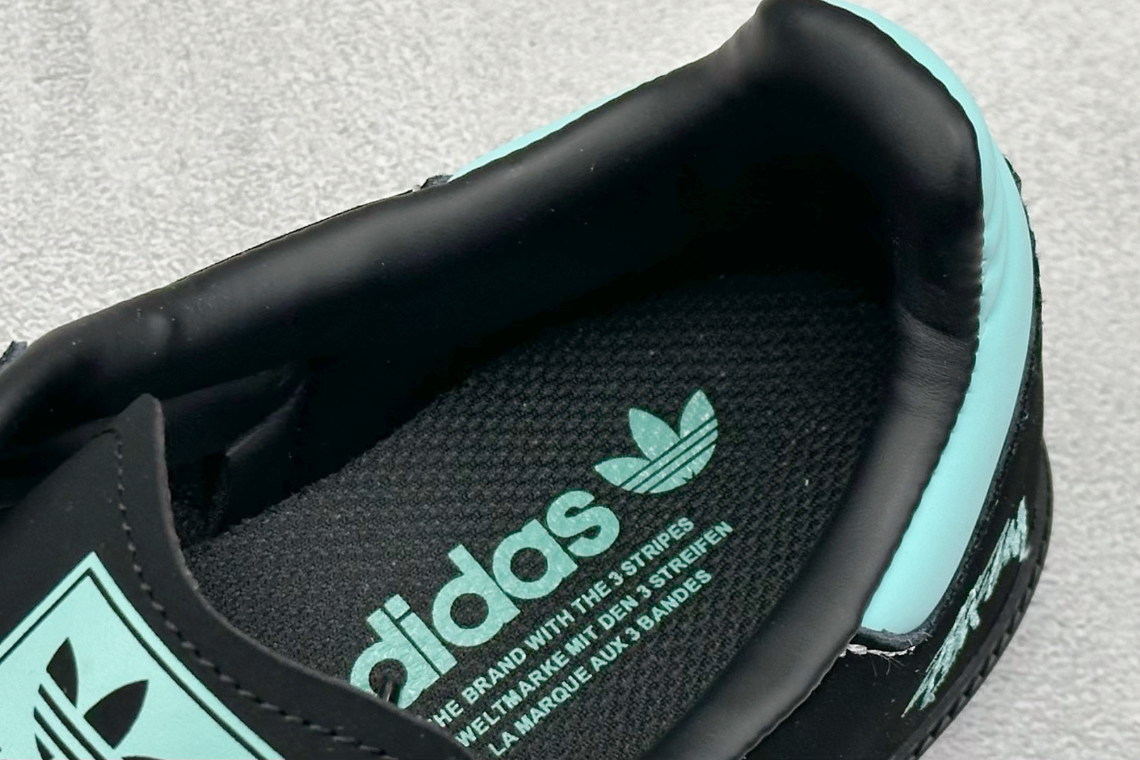 adidoriginals Samba x Stussy 黑蓝 桑巴舞系列复古经典轻便板鞋 DX0002