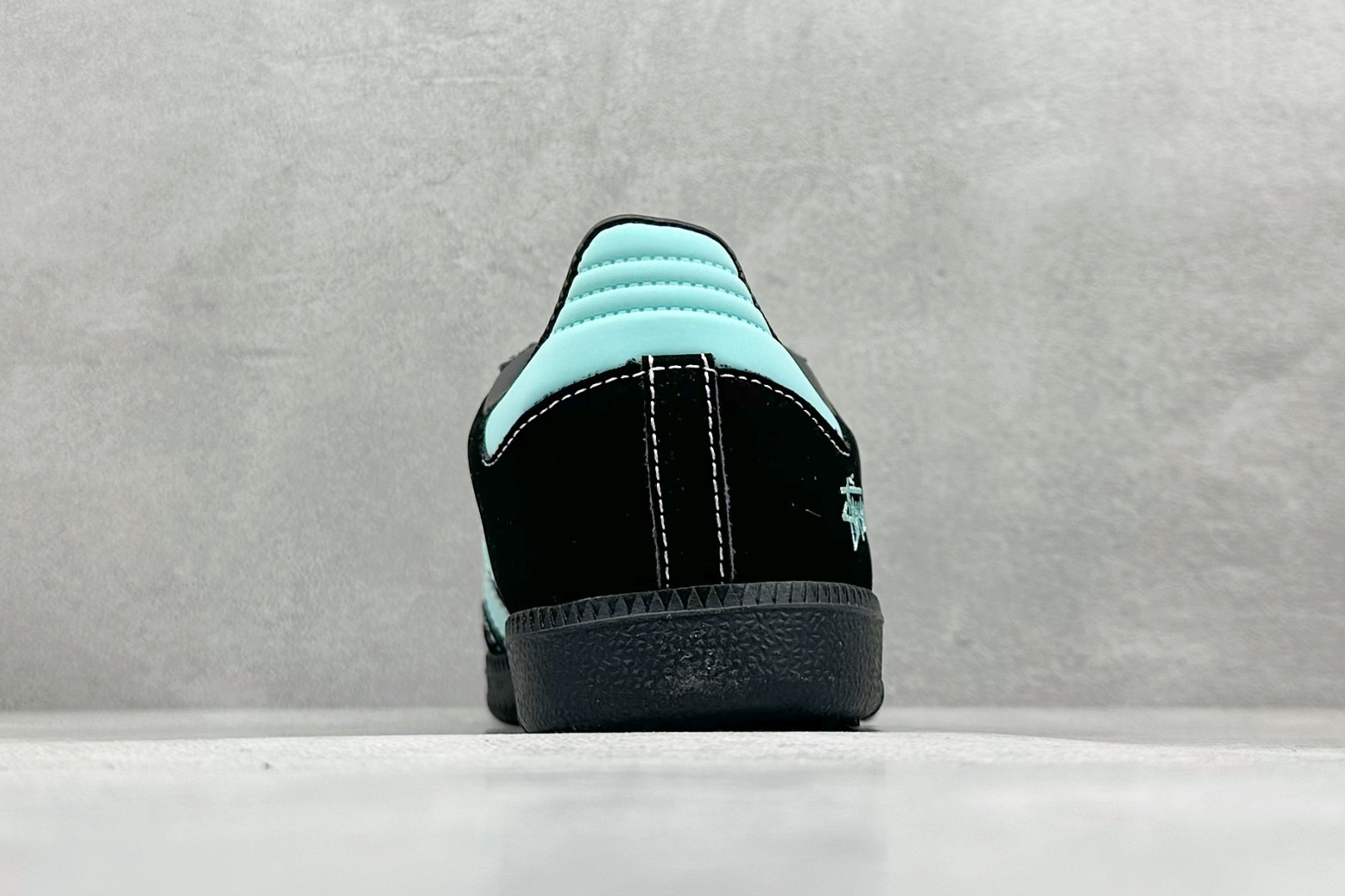 adidoriginals Samba x Stussy 黑蓝 桑巴舞系列复古经典轻便板鞋 DX0002