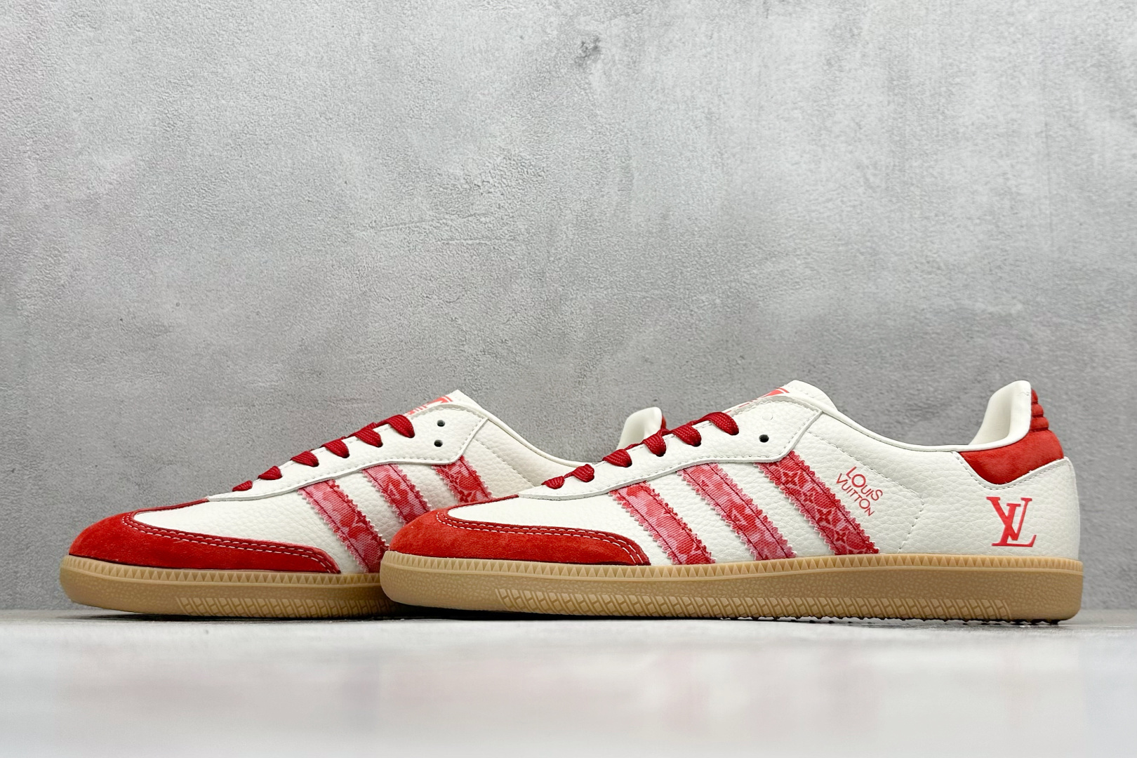adidoriginals Samba x Louis Vuitt红白 桑巴舞系列复古经典轻便板鞋 DX0008