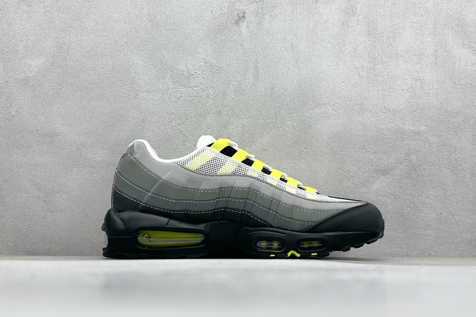 NK Air Max 95 低帮休闲运动板鞋 CT1689-001