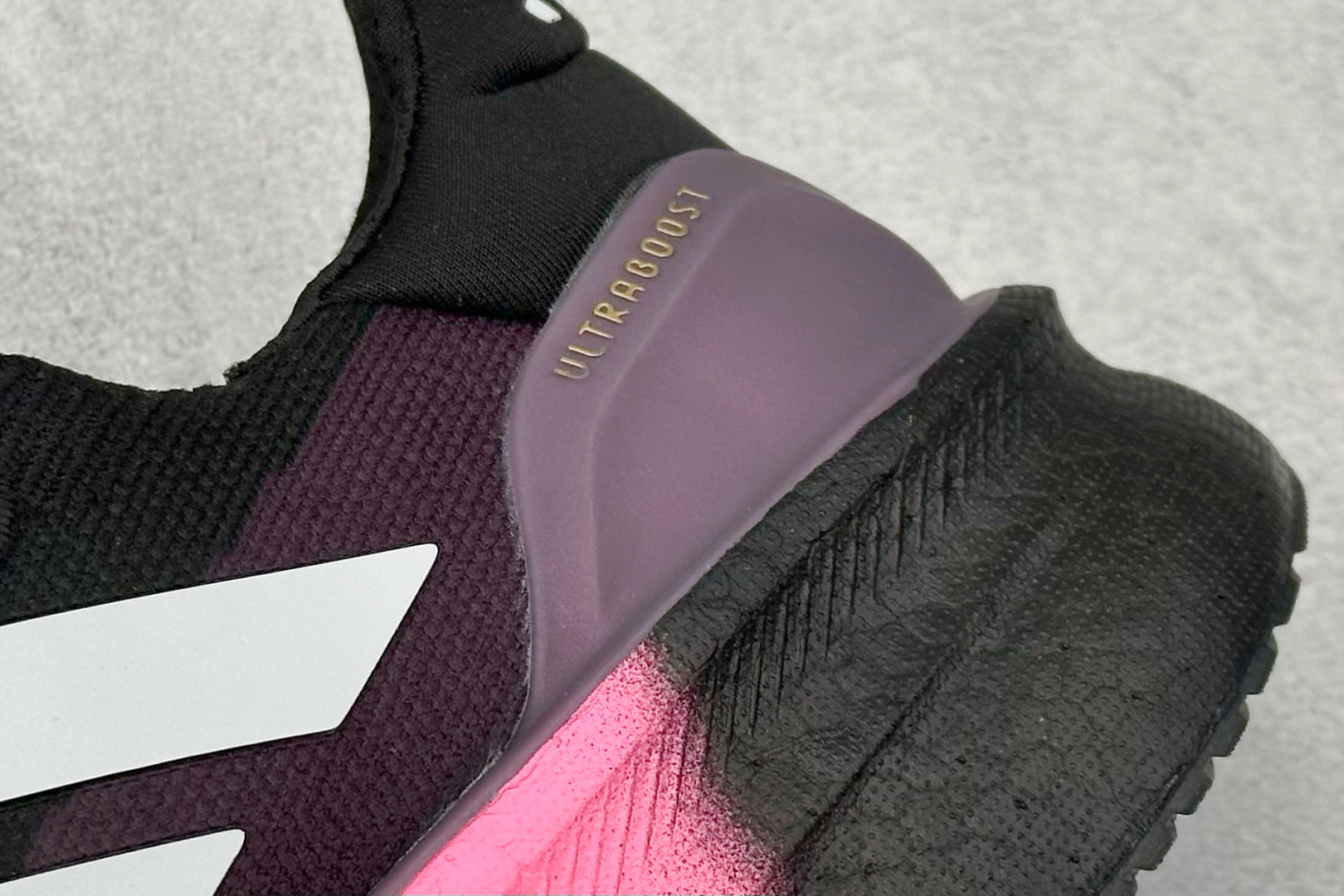 福利特价 
AD Ultraboost 5X 阿迪达斯新款休闲爆米花跑步鞋
货号：JH7244
尺码：