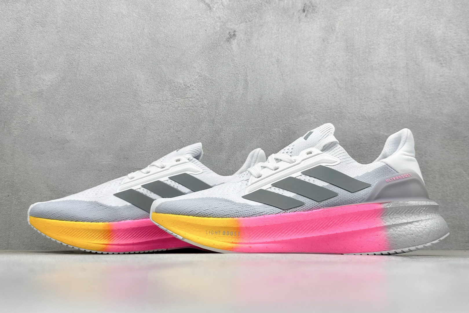 福利特价 
AD Ultraboost 5X 阿迪达斯新款休闲爆米花跑步鞋
货号：IH0638
尺码：