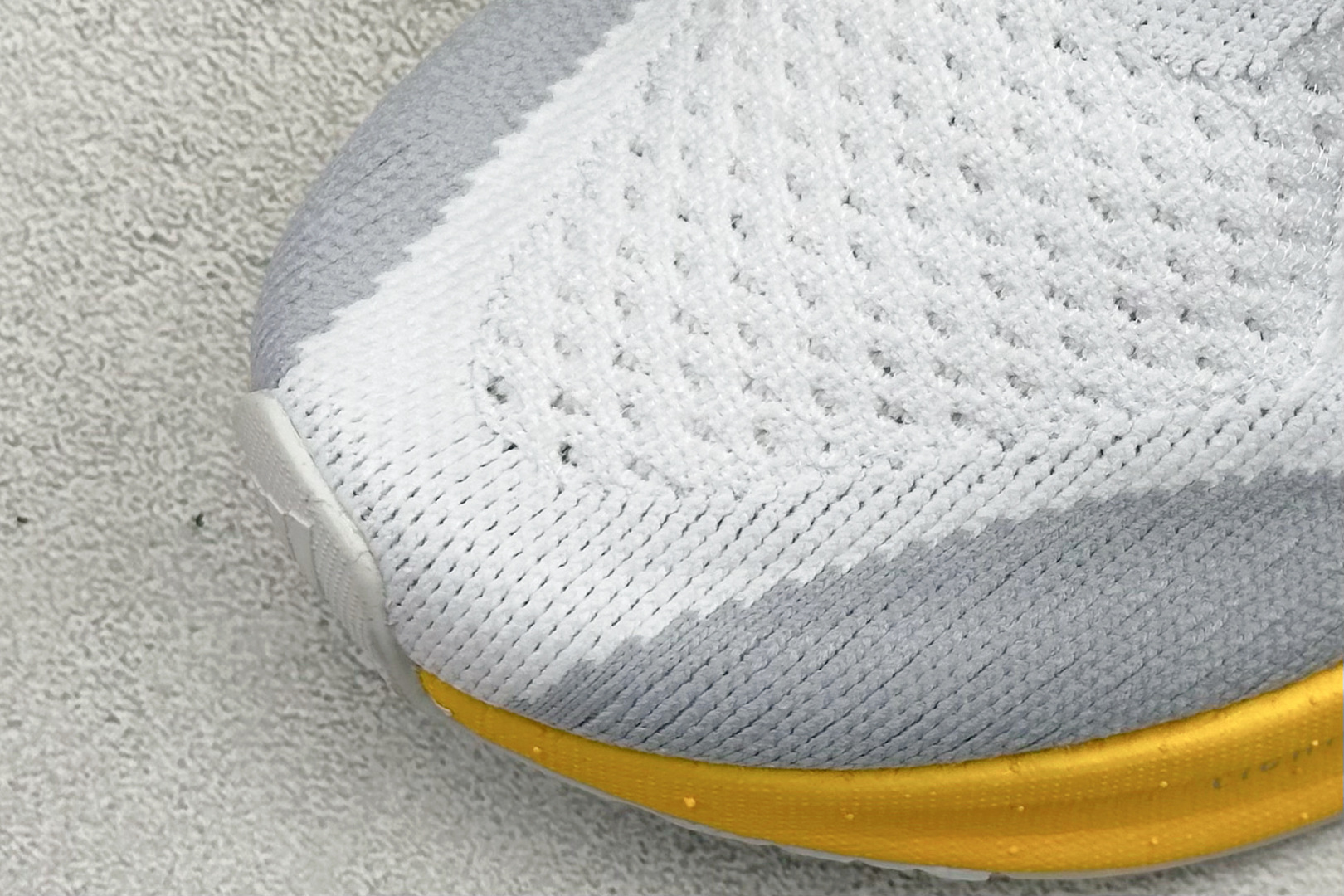 福利特价 
AD Ultraboost 5X 阿迪达斯新款休闲爆米花跑步鞋
货号：IH0638
尺码：