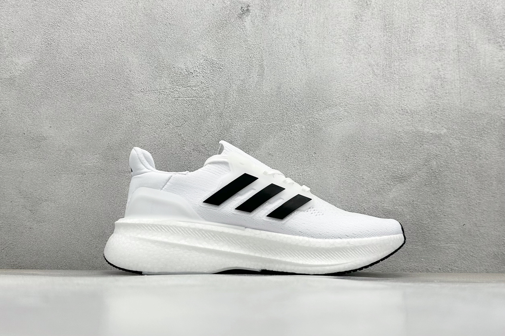 福利特价 
AD Ultraboost 5X 阿迪达斯新款休闲爆米花跑步鞋
货号：IH3103
尺码：