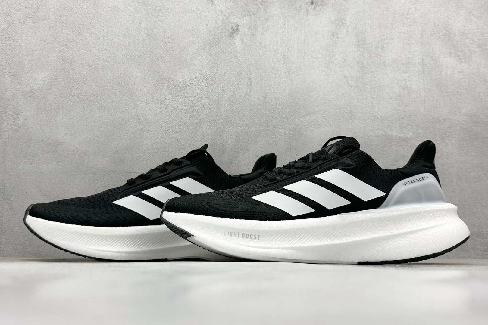福利特价 
AD Ultraboost 5X 阿迪达斯新款休闲爆米花跑步鞋
货号：JH9633
尺码：