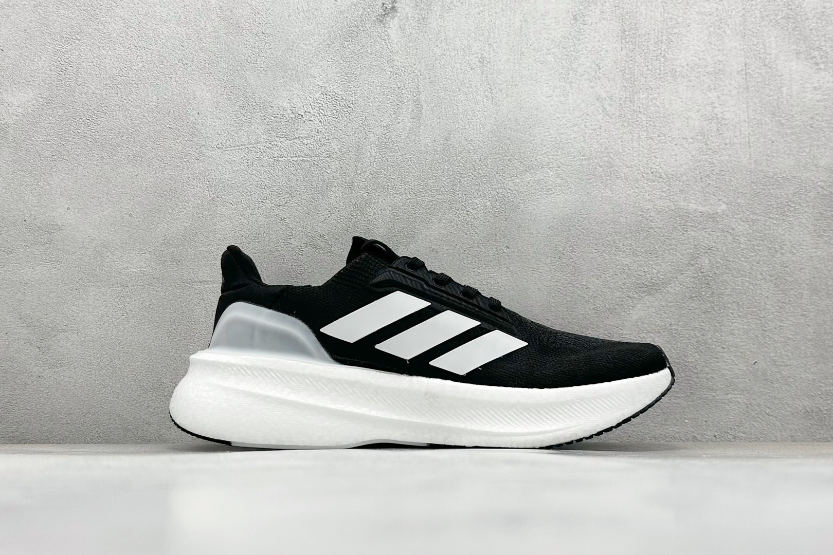 福利特价 
AD Ultraboost 5X 阿迪达斯新款休闲爆米花跑步鞋
货号：JH9633
尺码：