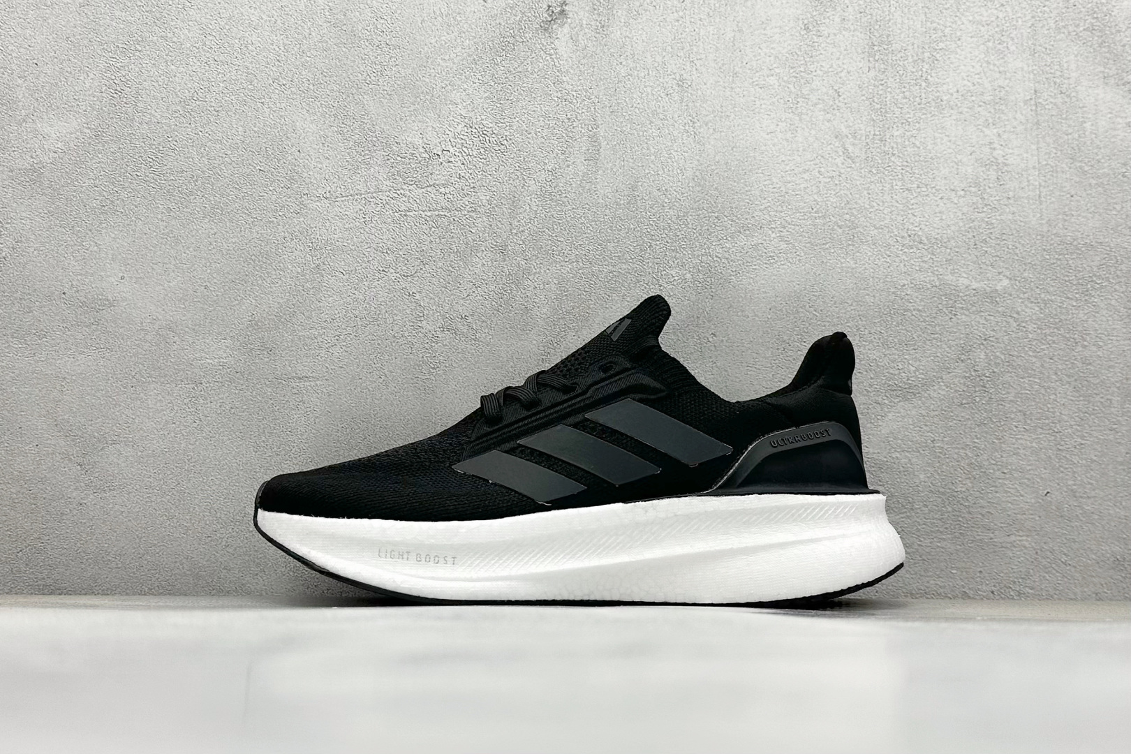 福利特价 
AD Ultraboost 5X 阿迪达斯新款休闲爆米花跑步鞋
货号：JH9633
尺码：