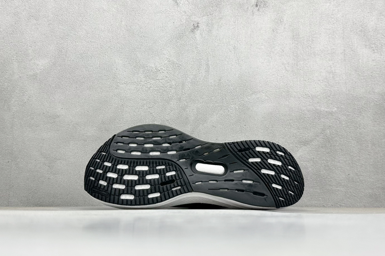 福利特价 
AD Ultraboost 5X 阿迪达斯新款休闲爆米花跑步鞋
货号：JH9633
尺码：