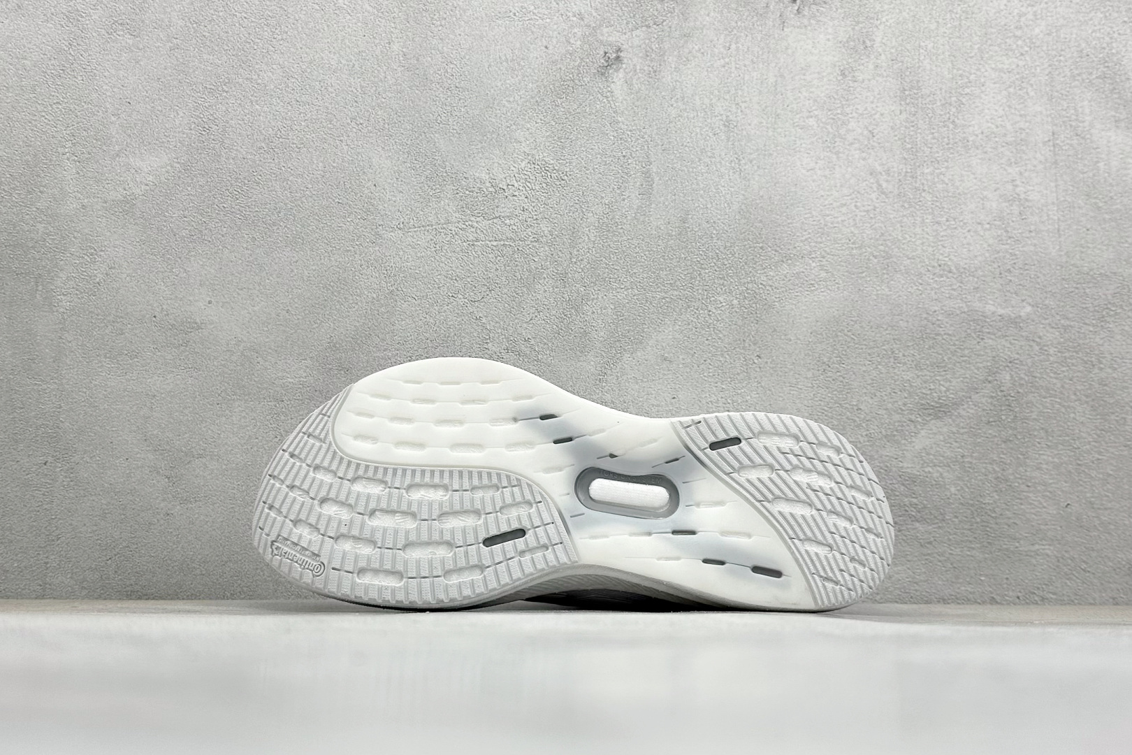 福利特价 
AD Ultraboost 5X 阿迪达斯新款休闲爆米花跑步鞋
货号：JH7252
尺码：