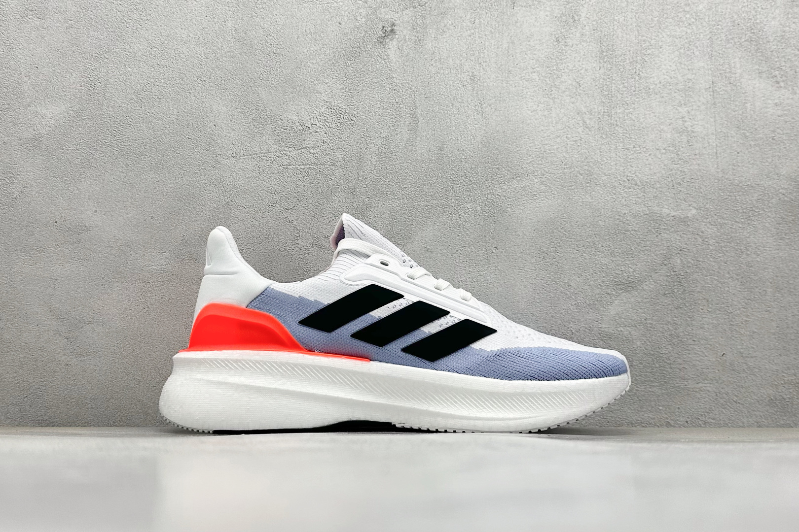 福利特价 
AD Ultraboost 5X 阿迪达斯新款休闲爆米花跑步鞋
货号：JH6351
尺码：