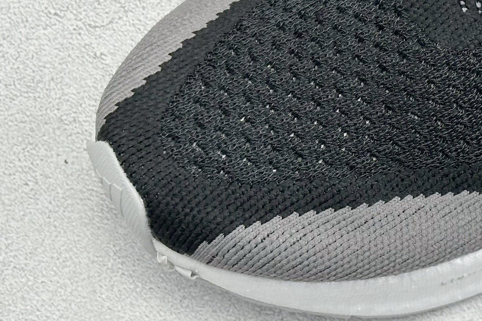 福利特价 
AD Ultraboost 5X 阿迪达斯新款休闲爆米花跑步鞋
货号：IH3102
尺码：