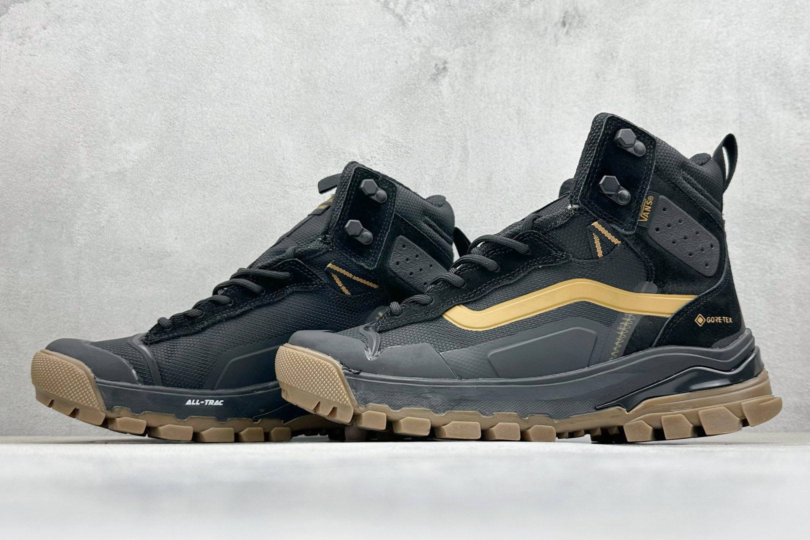 图片[5]-Vans UltraRange Exo Hi Gore-tex Mte-3 万斯经典百搭休闲高帮板鞋户外靴 实拍调校N版已经零色差零失真 百分百还原实物色彩所见即所得 不存在货不对板色差等低级问题 选购参考实物拍摄 不混卖不参货 只用心做好货 尺码：37-42-选品中心