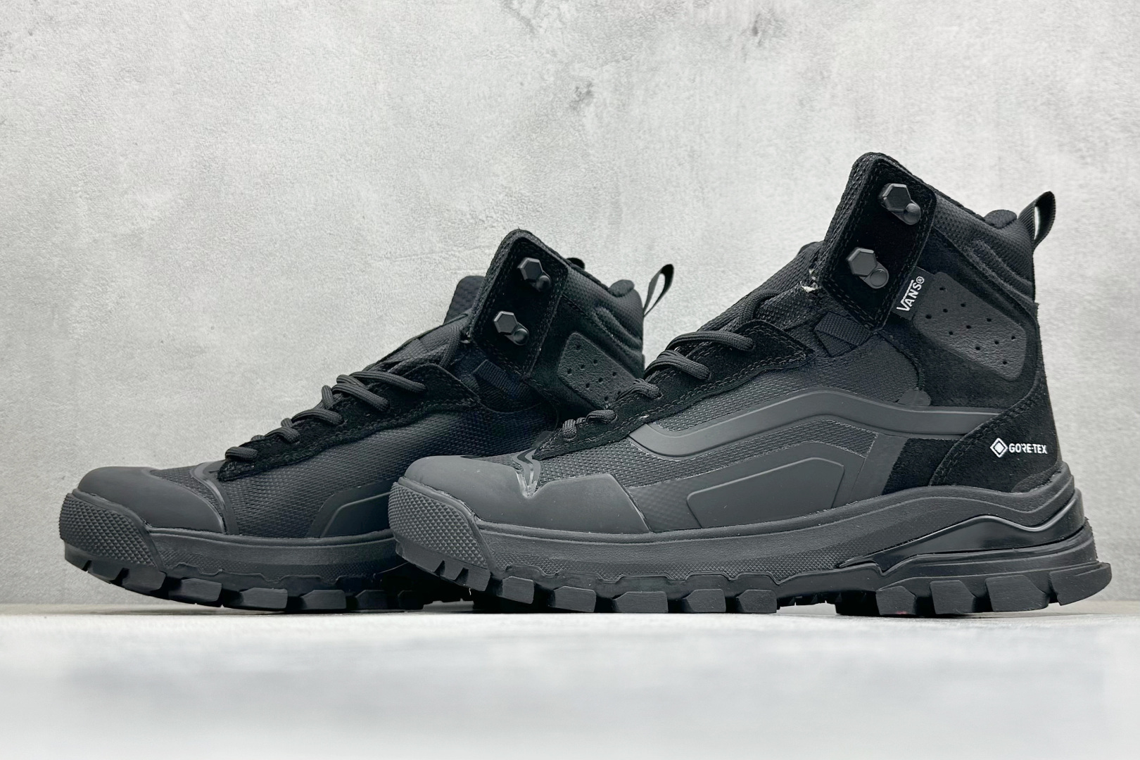 图片[5]-Vans UltraRange Exo Hi Gore-tex Mte-3 万斯经典百搭休闲高帮板鞋户外靴 实拍调校N版已经零色差零失真 百分百还原实物色彩所见即所得 不存在货不对板色差等低级问题 选购参考实物拍摄 不混卖不参货 只用心做好货 尺码：37-42-选品中心