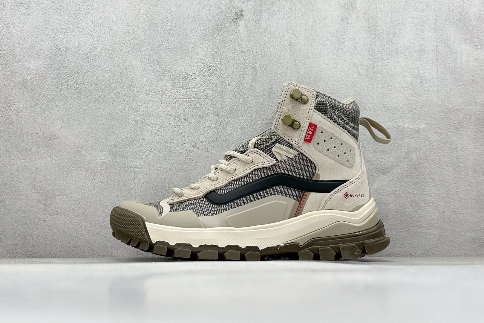 Vans UltraRange Exo Hi Gore-tex Mte-3 万斯经典百搭休闲高帮板鞋户外靴