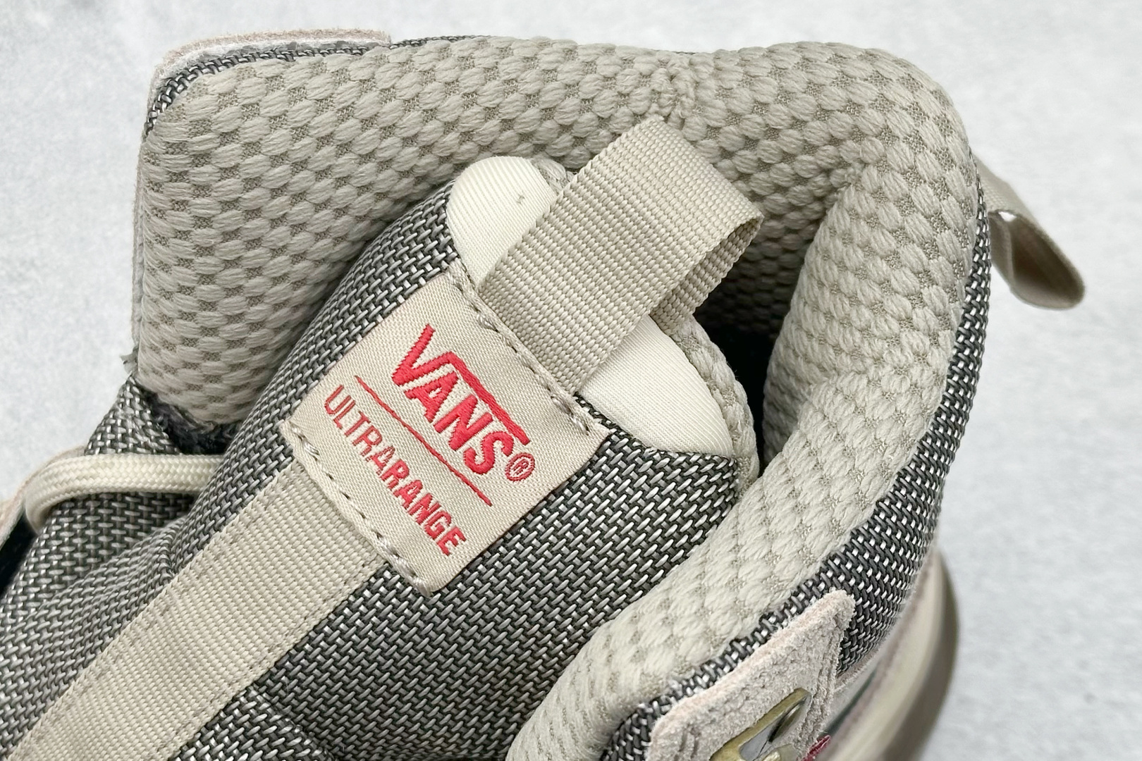 Vans UltraRange Exo Hi Gore-tex Mte-3 万斯经典百搭休闲高帮板鞋户外靴