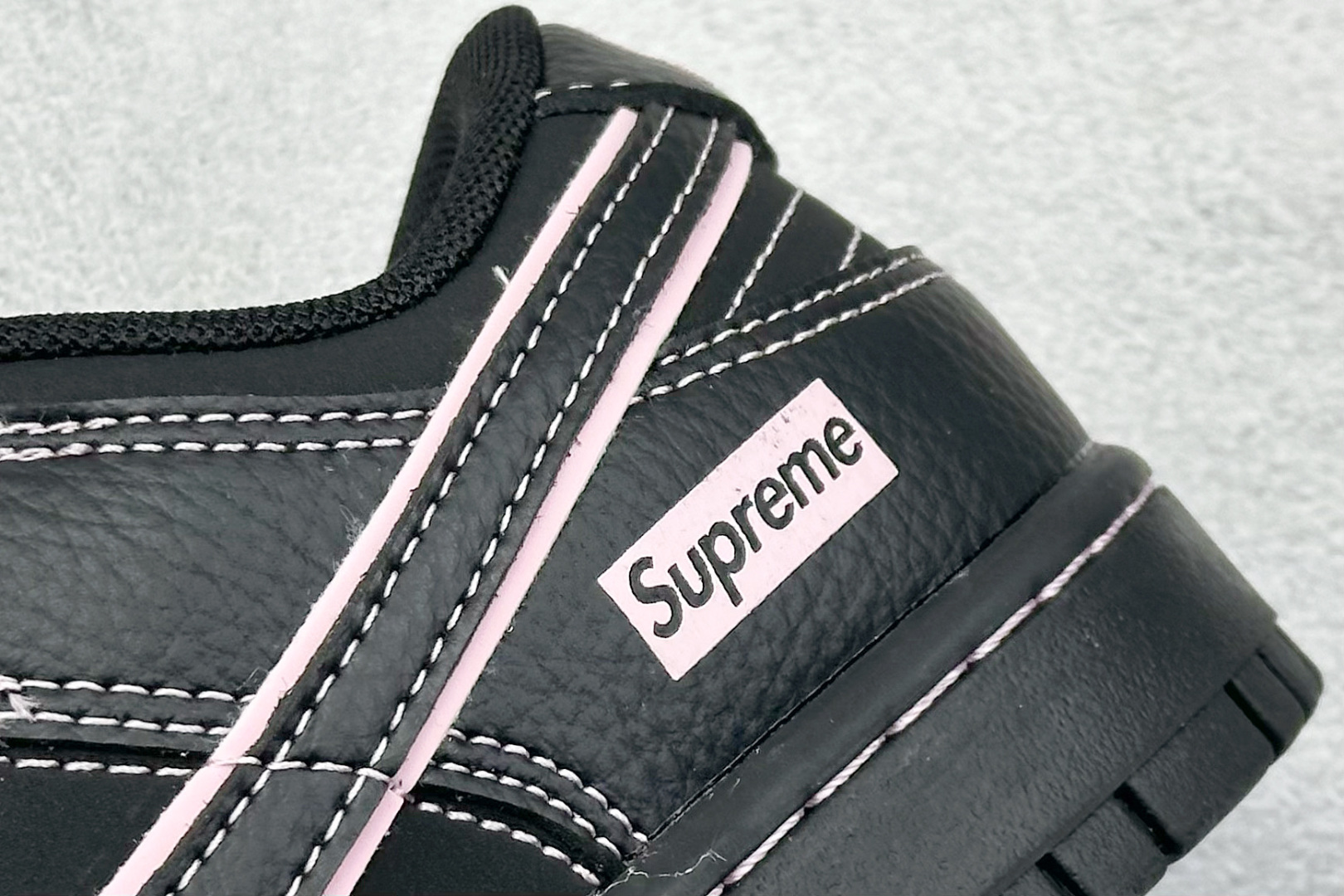 Nike SB Dunk Low Supreme联名 全黑米线 高端定制 低帮休闲板鞋 QW5836-014