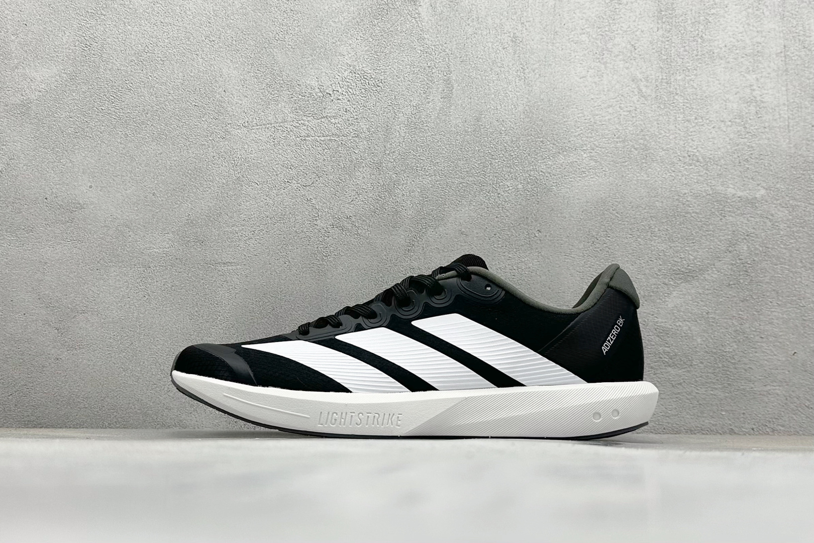 AdidAdizero BK 阿迪透气低帮跑步鞋 JP6528