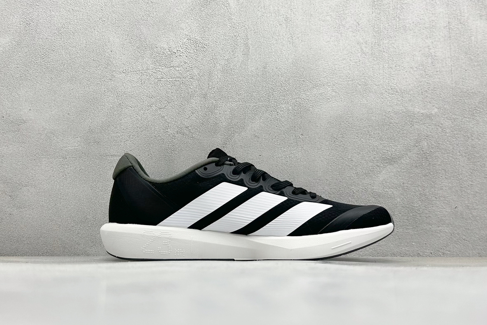 AdidAdizero BK 阿迪透气低帮跑步鞋 JP6528