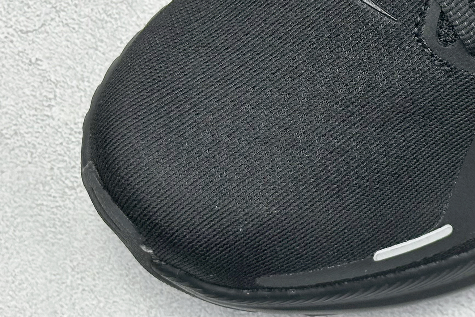 NIKE STRUCTURE 26代登月系列网透面气 训跑练步鞋 HJ1102-001