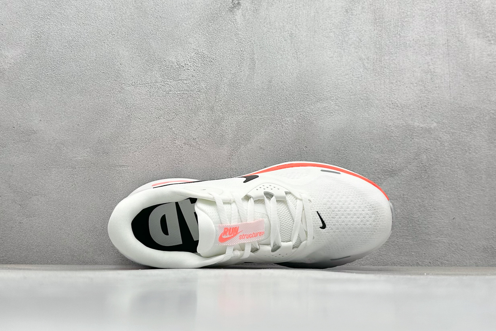 180 NIKE STRUCTURE 26代登月系列网透面气 训跑练步鞋 HJ1102-102