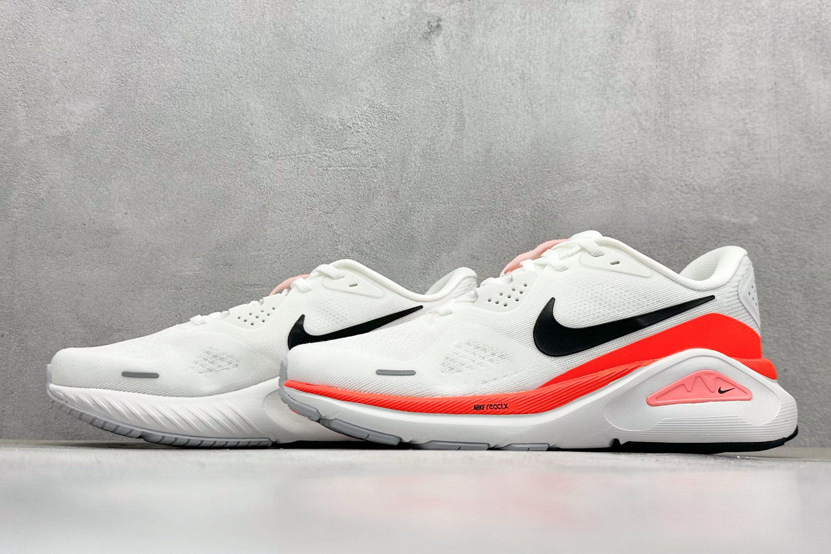 180 NIKE STRUCTURE 26代登月系列网透面气 训跑练步鞋 HJ1102-102