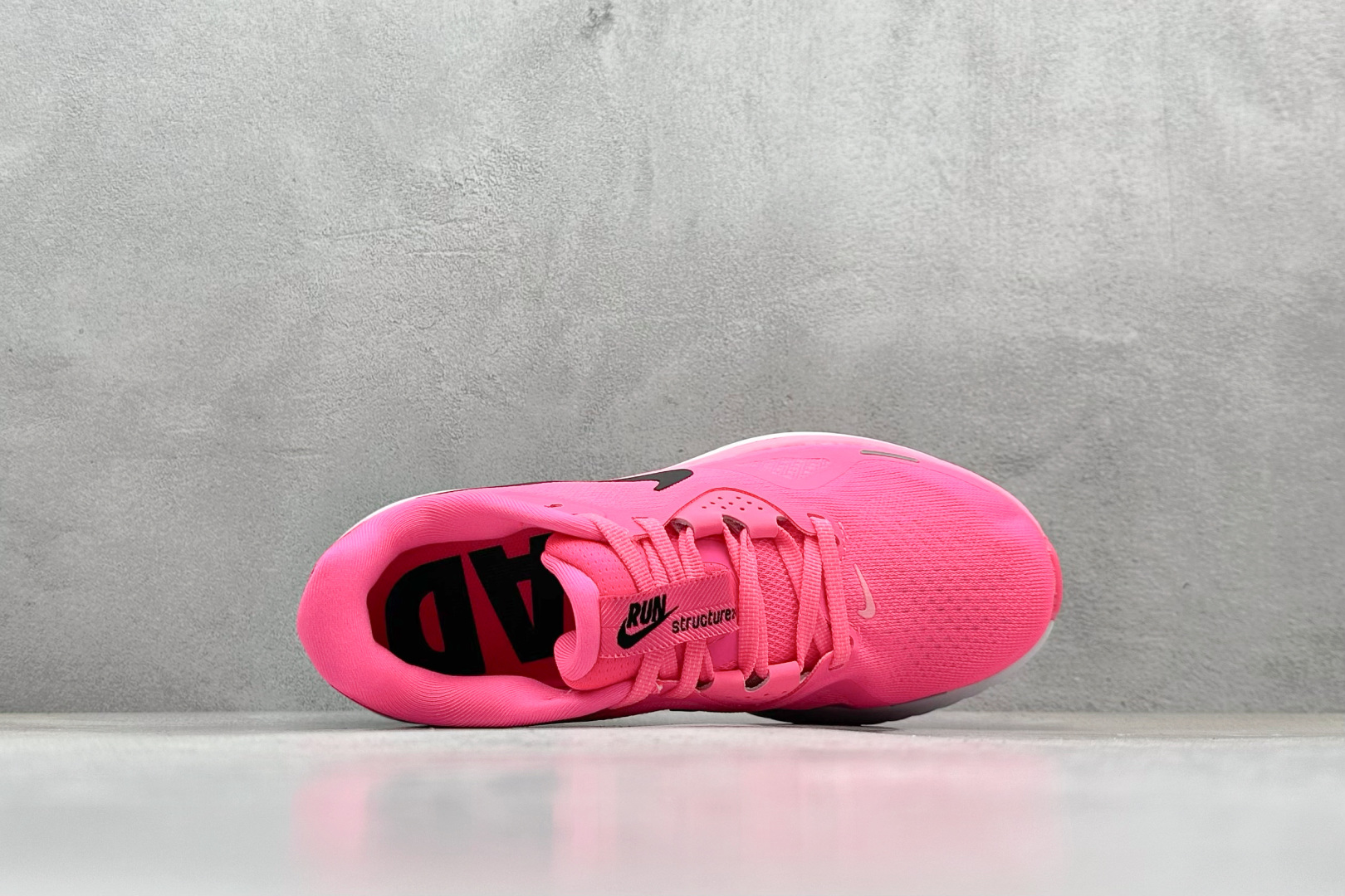 NIKE STRUCTURE 26代登月系列网透面气 训跑练步鞋 HJ1101-601