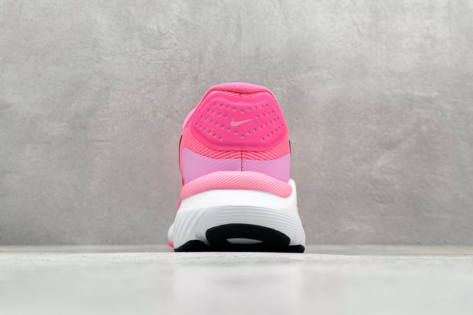 NIKE STRUCTURE 26代登月系列网透面气 训跑练步鞋 HJ1101-601