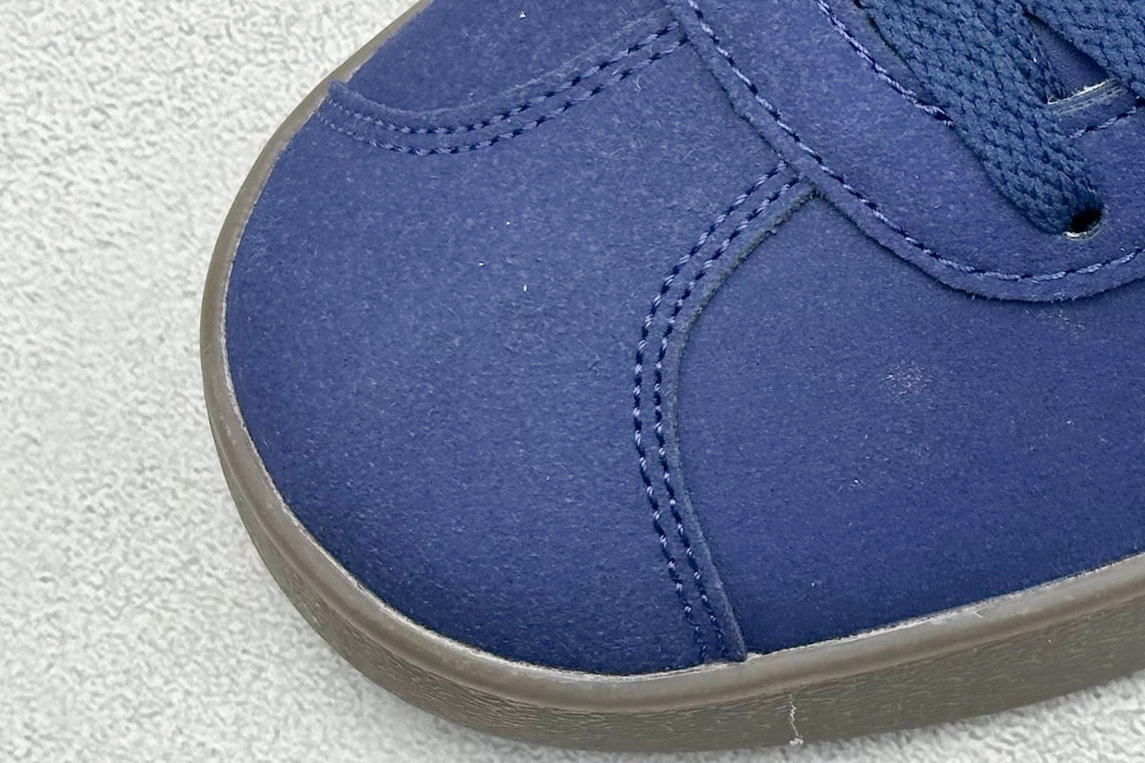 图片[7]-RA版 adidas neo VI Court CLASSIC 三叶草休闲复古运动板鞋 经典侧面三道杠和鞋舌三道杠的标示彰显其身份 承载青春情怀的板鞋 品牌辨识度清晰 货号： JR8308 尺码： 36 36.5 37 38 38.5 39 40 40.5 41 42 42.5 43 44 44.5 45-选品中心